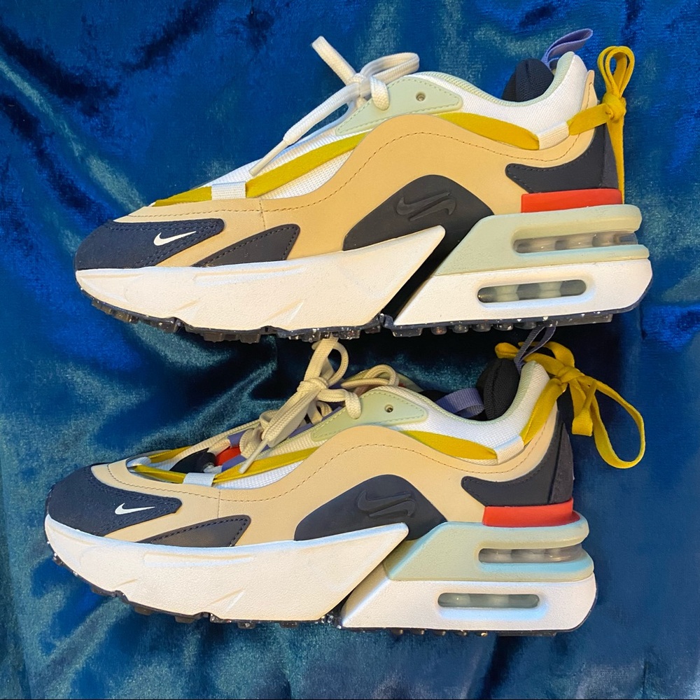 Nike Air Max Furyosa Sneaker 8W Like new